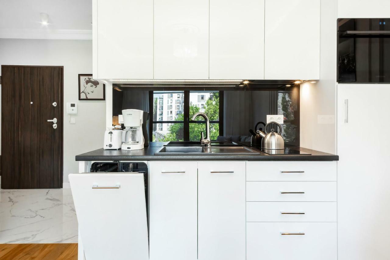 Apartments Warsaw Grzybowska By Renters Exterior photo