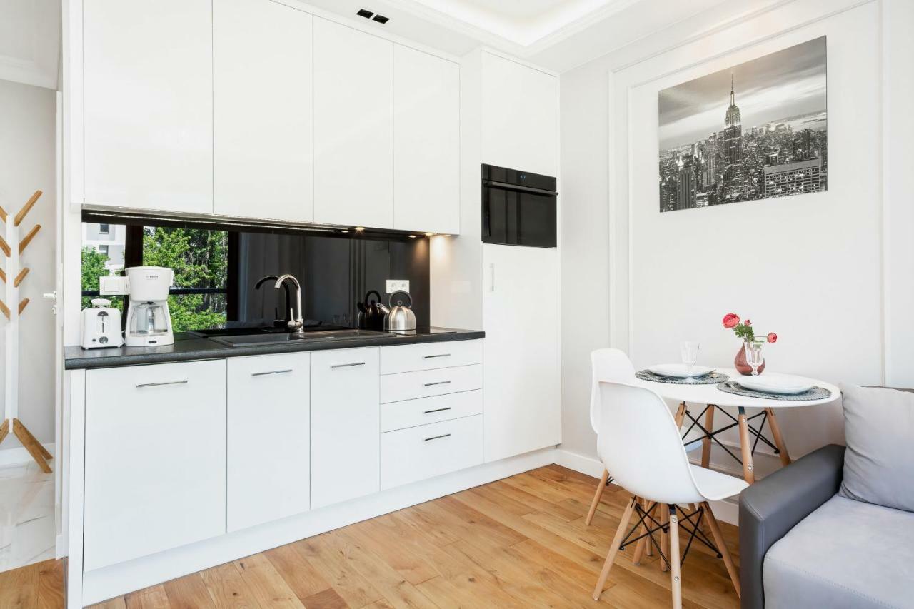 Apartments Warsaw Grzybowska By Renters Exterior photo